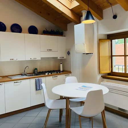 Blue Lake Apartment 20M From The Lake With Box Colico Exterior photo